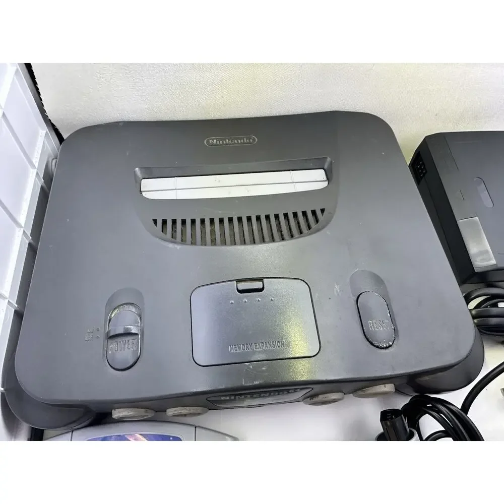 Nintendo 64 N64 Console Bundle w Controller Power Supply AV Cord 3 Games Retro